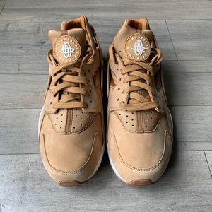 Nike Air Huarache Wheat